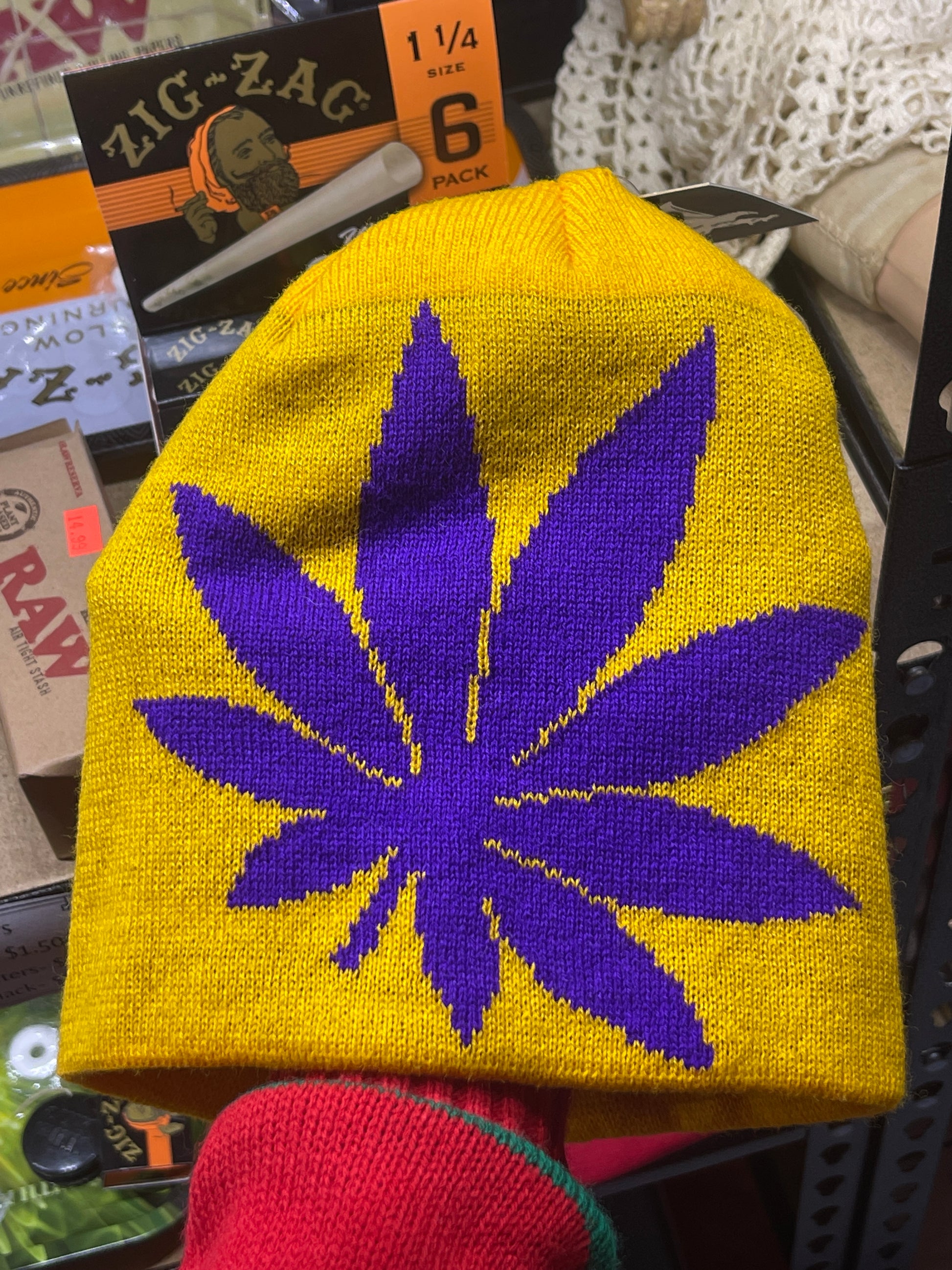 Leaf Beanie Yellow & Purple – Weirdos Inc.